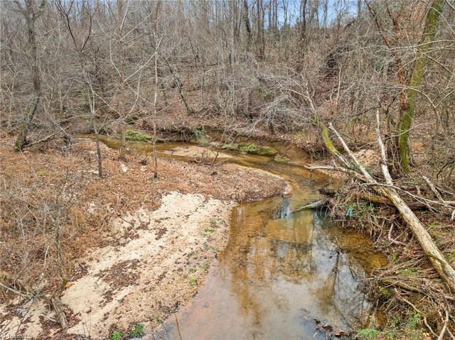 138 Durham Lane, Mount Airy, NC 27030