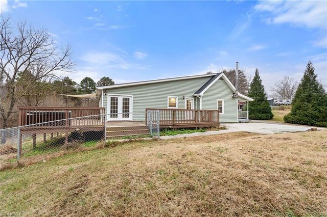 138 Durham Lane, Mount Airy, NC 27030