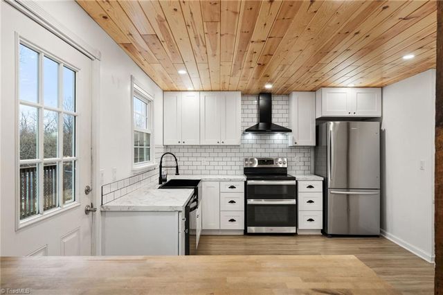 138 Durham Lane, Mount Airy, NC 27030