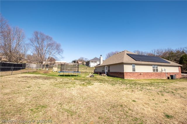 3325 N Rudy Road, Van Buren, AR 72956