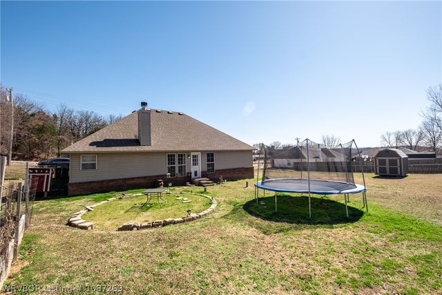 3325 N Rudy Road, Van Buren, AR 72956