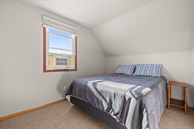 5723 65th STREET, Kenosha, WI 53142