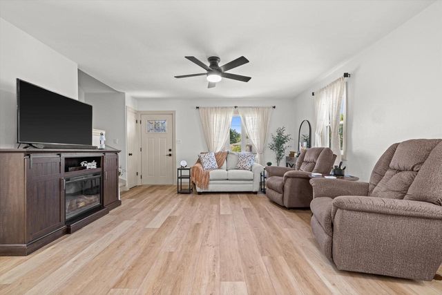5723 65th STREET, Kenosha, WI 53142