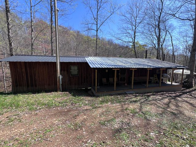 14 Clear Creek Road, Pine Knot, KY 42635