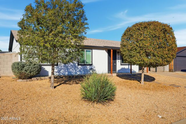 3846 E Crocus Drive, Phoenix, AZ 85032