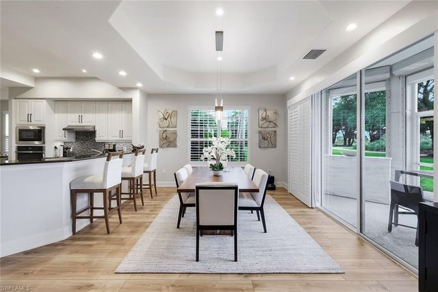 588 Avellino Isles CIR 20101, Naples, FL 34119