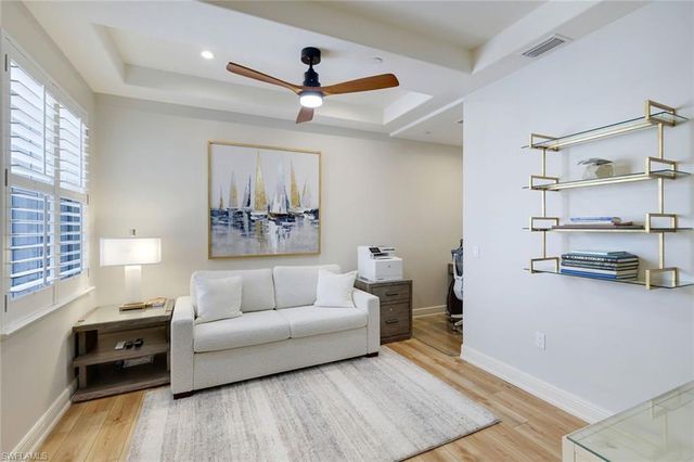 588 Avellino Isles CIR 20101, Naples, FL 34119