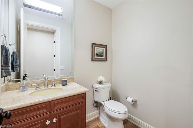 588 Avellino Isles CIR 20101, Naples, FL 34119