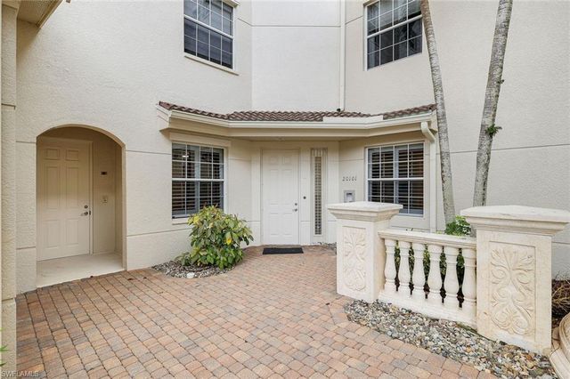 588 Avellino Isles CIR 20101, Naples, FL 34119
