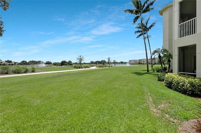 588 Avellino Isles CIR 20101, Naples, FL 34119