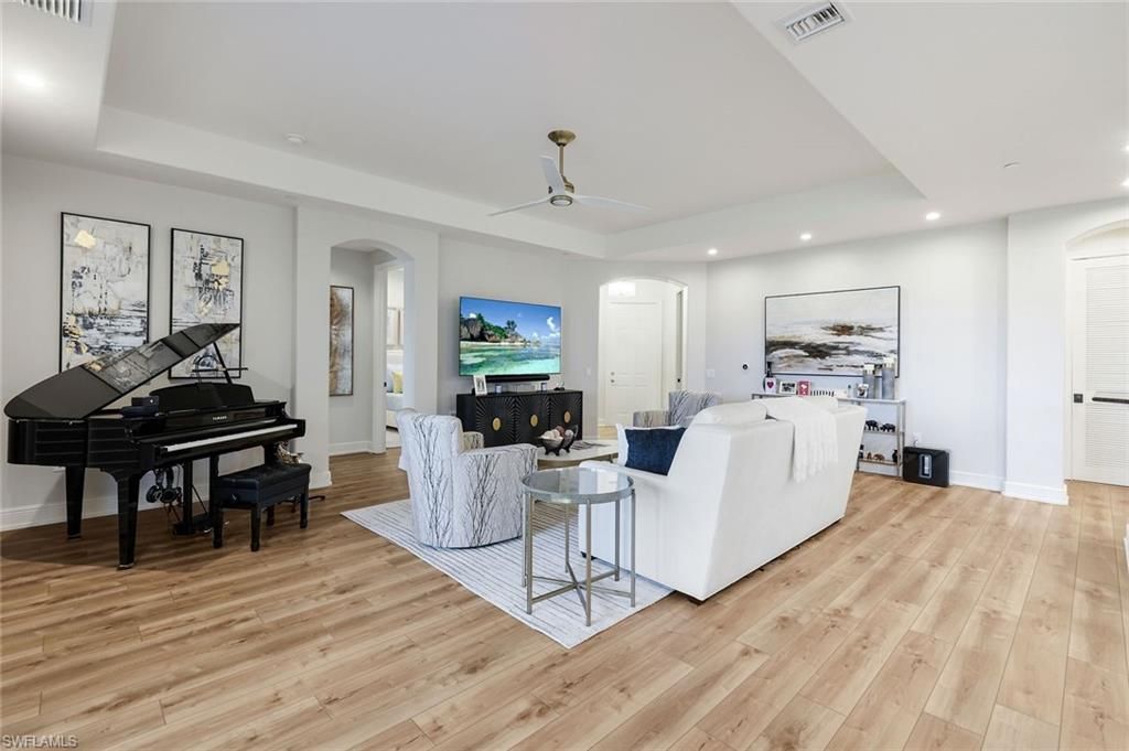 588 Avellino Isles CIR 20101, NAPLES, FL 34119 — photo 5