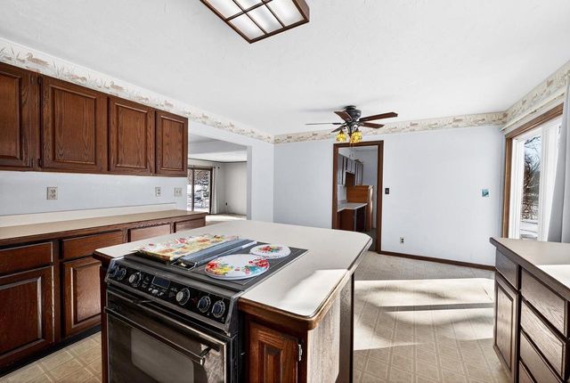 2201 W Crystal Springs Road, Janesville, WI 53545