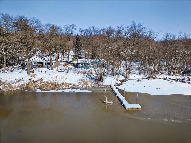 2201 W Crystal Springs Road, Janesville, WI 53545