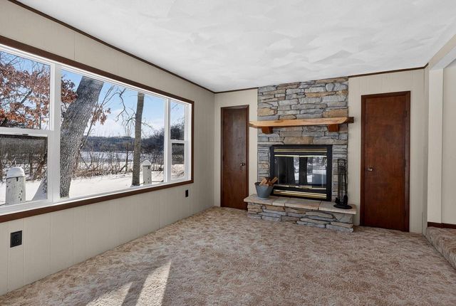 2201 W Crystal Springs Road, Janesville, WI 53545