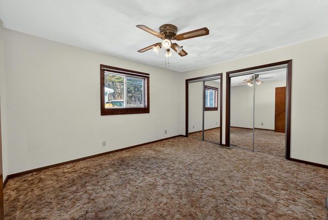 2201 W Crystal Springs Road, Janesville, WI 53545