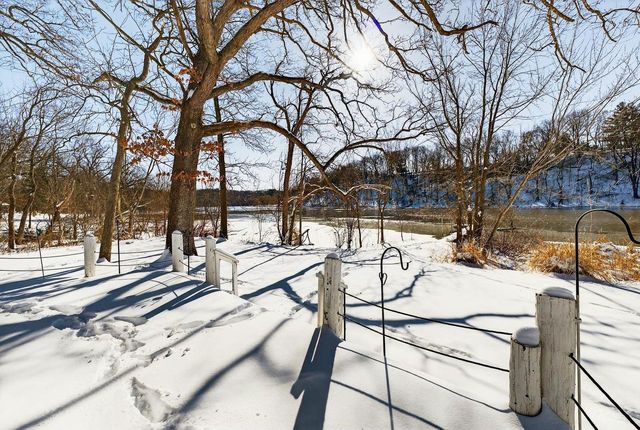 2201 W Crystal Springs Road, Janesville, WI 53545