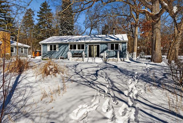 2201 W Crystal Springs Road, Janesville, WI 53545