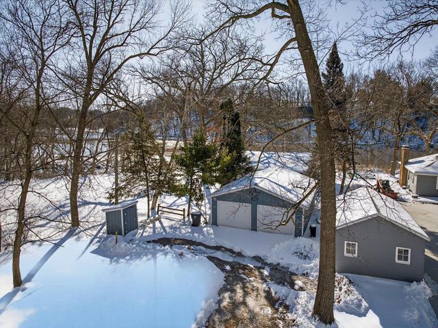 2201 W Crystal Springs Road, Janesville, WI 53545