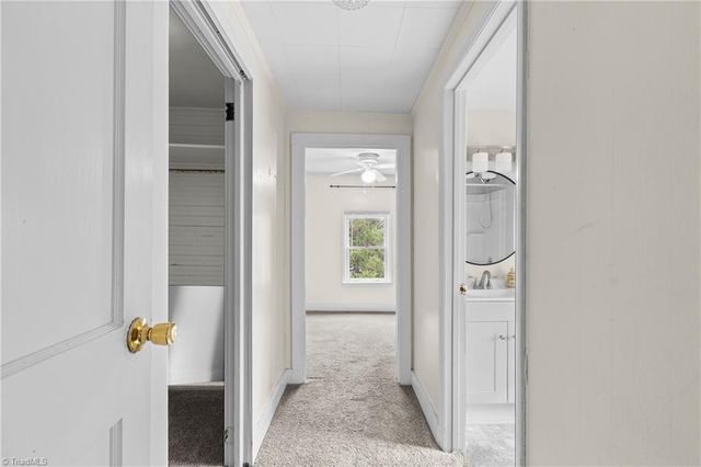 8290 Lake Ridge Drive, Clemmons, NC 27012