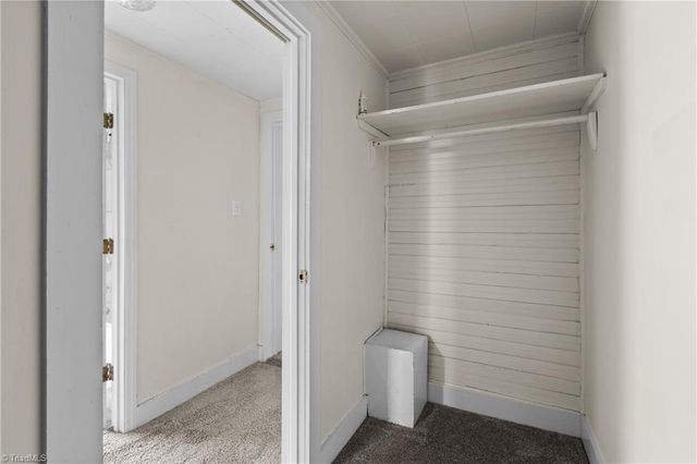 8290 Lake Ridge Drive, Clemmons, NC 27012