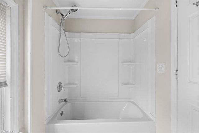 8290 Lake Ridge Drive, Clemmons, NC 27012