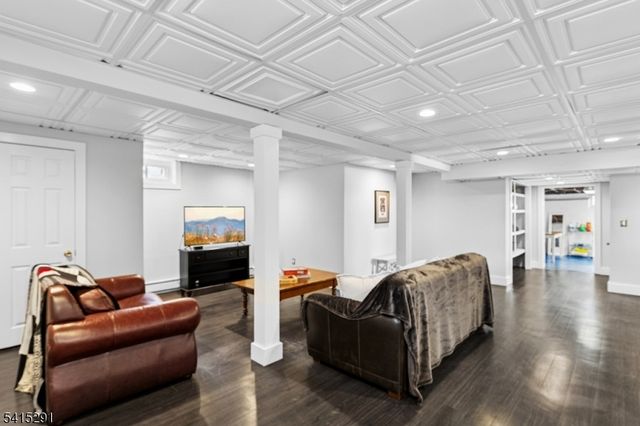 1351 E Broad St, Westfield Town, NJ 07090