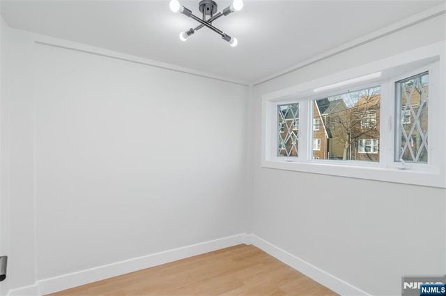 150 Hansbury Avenue, Newark, NJ 07112