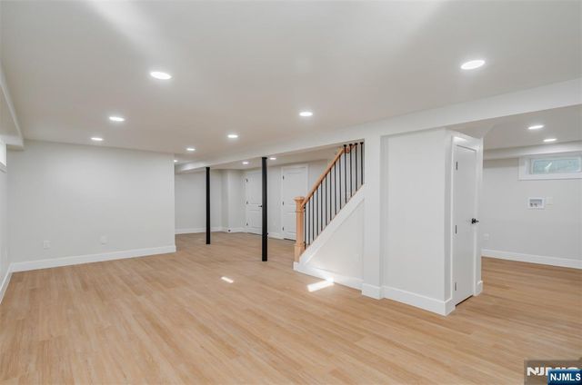 150 Hansbury Avenue, Newark, NJ 07112