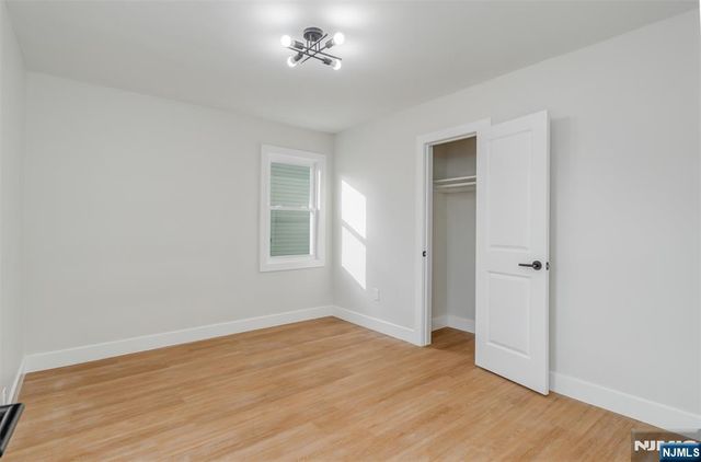 150 Hansbury Avenue, Newark, NJ 07112