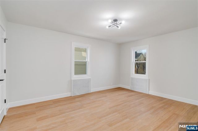 150 Hansbury Avenue, Newark, NJ 07112