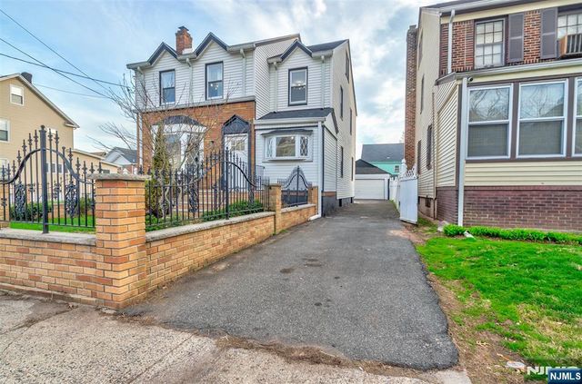 150 Hansbury Avenue, Newark, NJ 07112