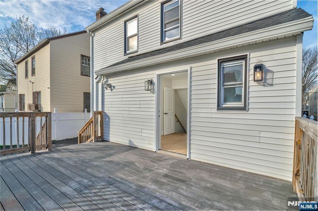 150 Hansbury Avenue, Newark, NJ 07112