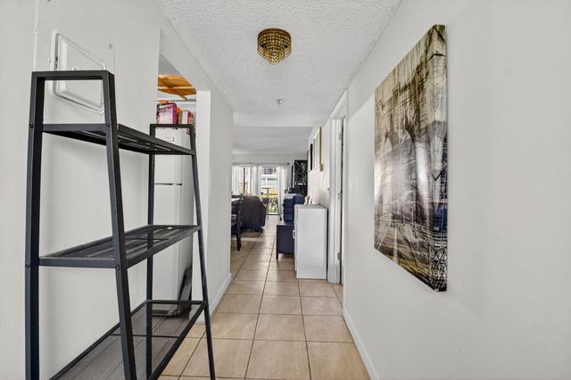 3001 Linton Boulevard 105, Delray Beach, FL 33445