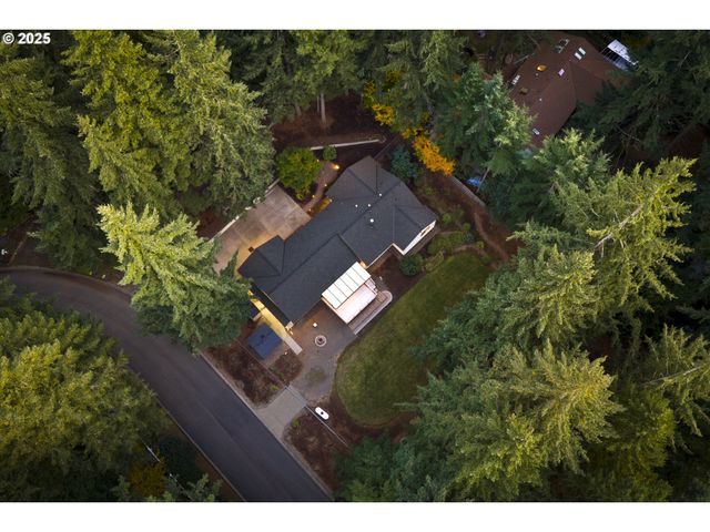 18738 S TERRY MICHAEL Dr, Oregon City, OR 97045