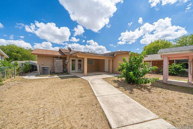 8631 Big Creek, San Antonio, TX 78242