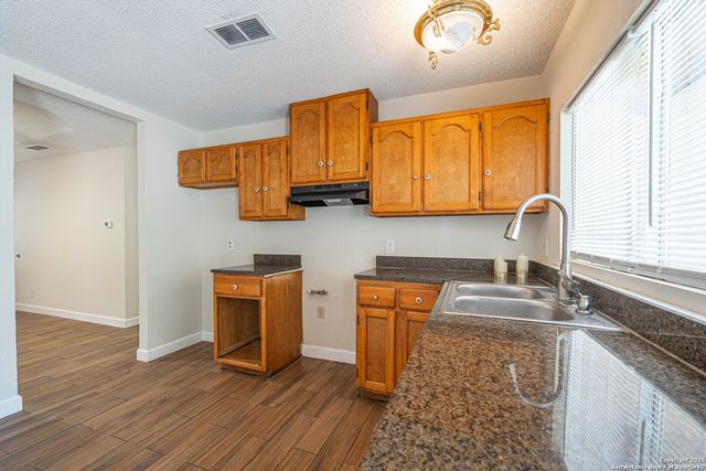 8631 Big Creek, San Antonio, TX 78242