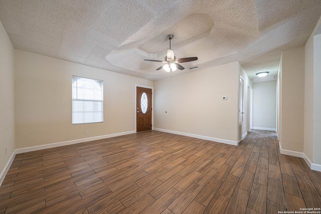 8631 Big Creek, San Antonio, TX 78242