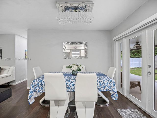 6440 Buchanan St, Hollywood, FL 33024