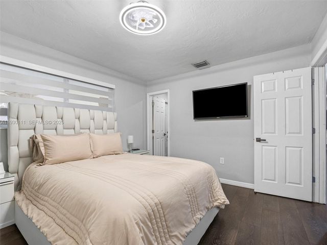 6440 Buchanan St, Hollywood, FL 33024