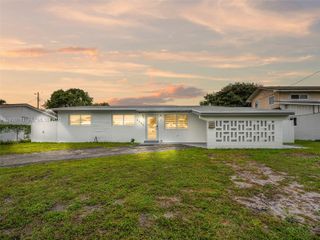 6440 Buchanan St, Hollywood, FL 33024
