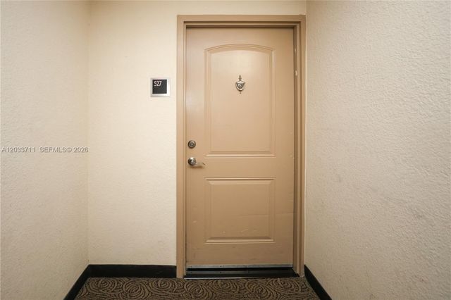 100 Bayview Drive 527, Sunny Isles Beach, FL 33160