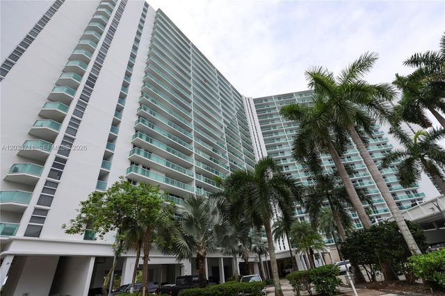 100 Bayview Drive 527, Sunny Isles Beach, FL 33160