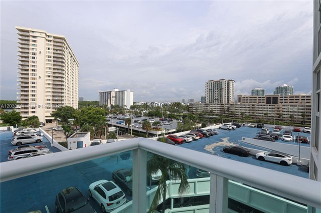 100 Bayview Drive 527, Sunny Isles Beach, FL 33160
