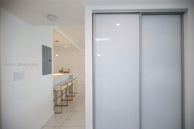 100 Bayview Drive 527, Sunny Isles Beach, FL 33160