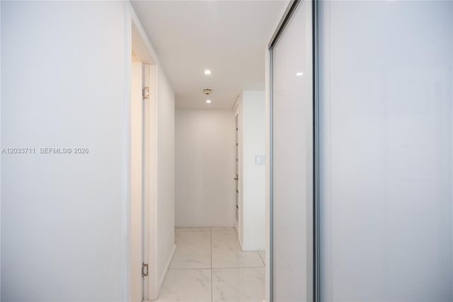 100 Bayview Drive 527, Sunny Isles Beach, FL 33160