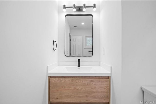 200 Irish Lane, Islip Terrace, NY 11752