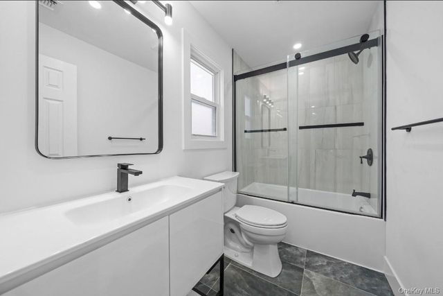 200 Irish Lane, Islip Terrace, NY 11752