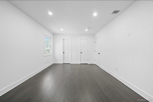 200 Irish Lane, Islip Terrace, NY 11752