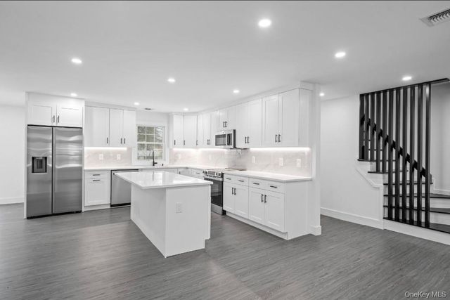 200 Irish Lane, Islip Terrace, NY 11752