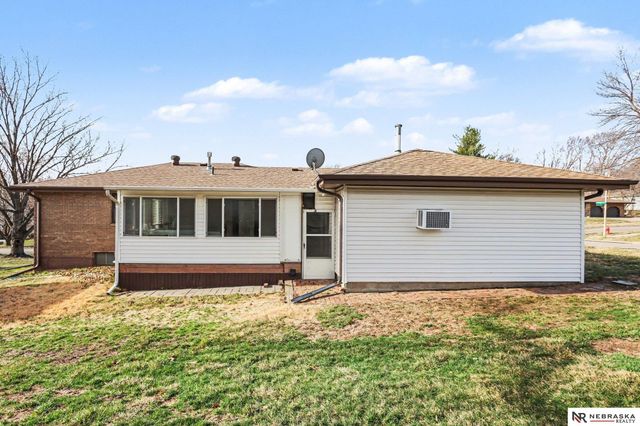 1800 Fairfield Street, Lincoln, NE 68521